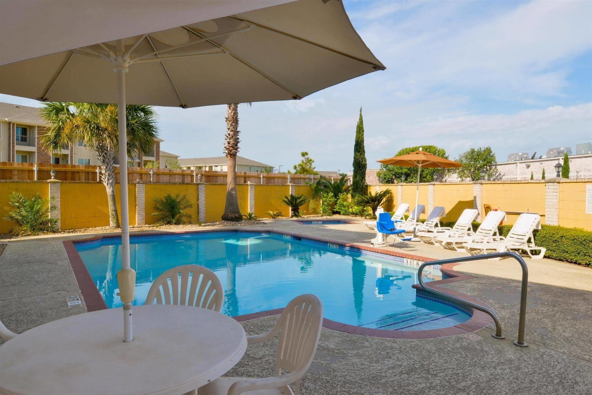 Americas Best Value Inn & Suites Waller/Prairie View Luaran gambar