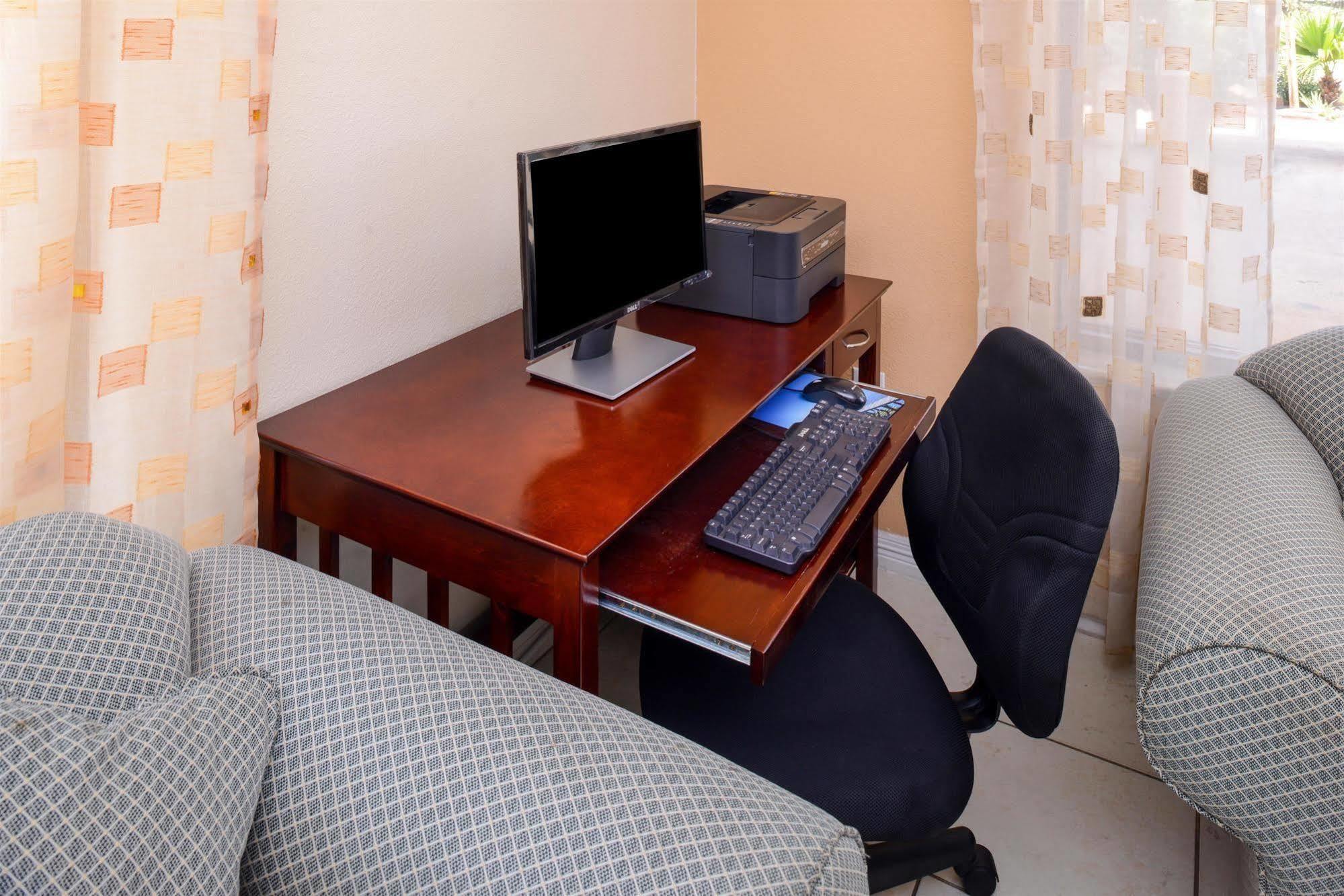 Americas Best Value Inn & Suites Waller/Prairie View Luaran gambar