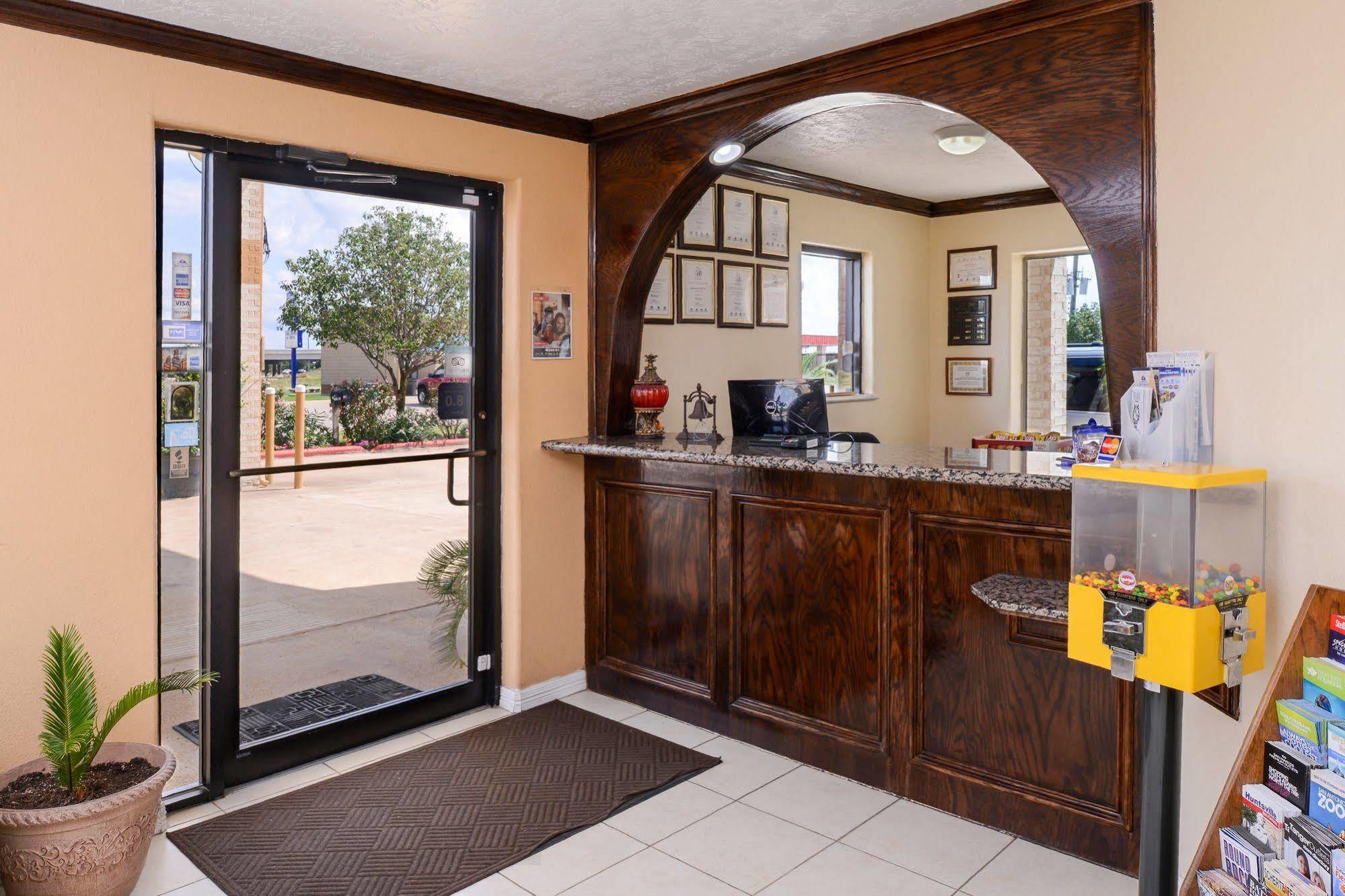 Americas Best Value Inn & Suites Waller/Prairie View Luaran gambar